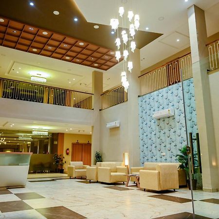 Hotel Maa Bhagwati Palace Khandwa Kültér fotó